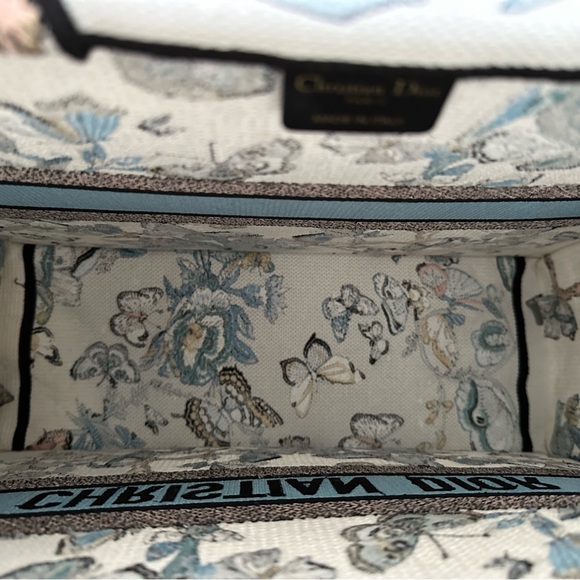 Dior Butterfly large Book Tote Bag White Blue - Picture 6 of 11